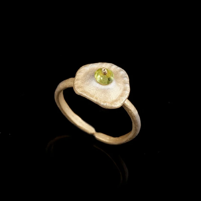 Simple Gold Ring for Women-Sea Urchin Single Ring - Peridot