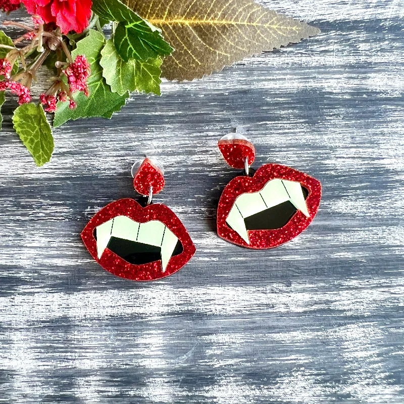 Personalized Earrings for Fashion-Vampire Teeth Earrings