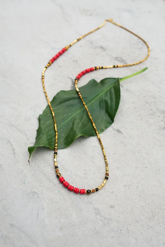 Chunky Gold Necklace for Bold Look-Iron Rose Red & Gold Necklace