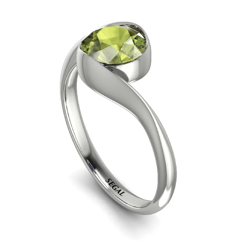 Unique Gemstone Ring-Vintage Bezel Twist Peridot Ring - Everly No. 703