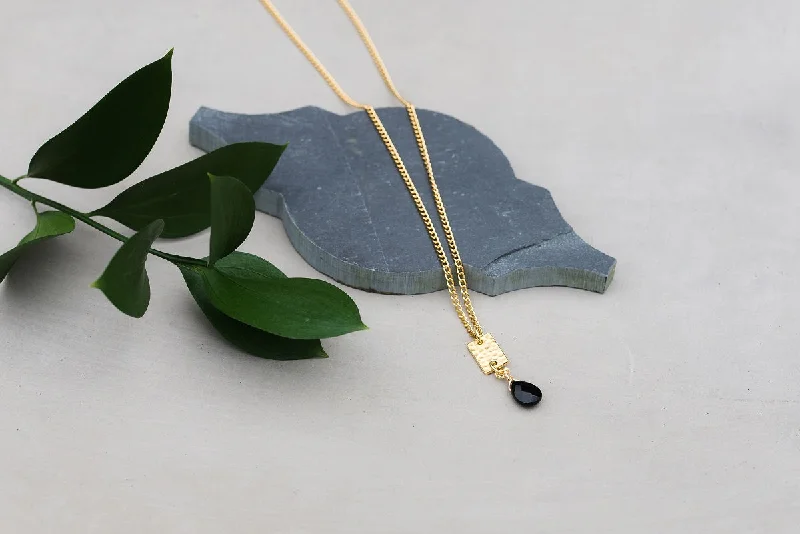 Gold Pendant Necklace for Stylish Women-Gold Bar & Onyx Necklace