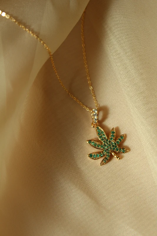 Simple Silver Necklace with Pendant-Green MJ Leaf Necklace