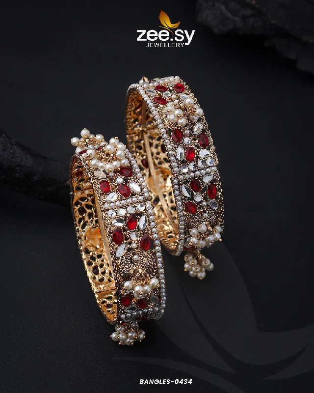 Vintage Silver Bangles for Classic Look-BANGLES-0434