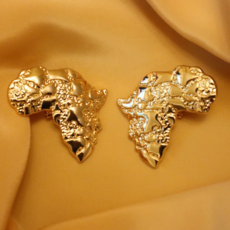 Minimalist Earrings for Every Day-Shauntae Africa Earrings