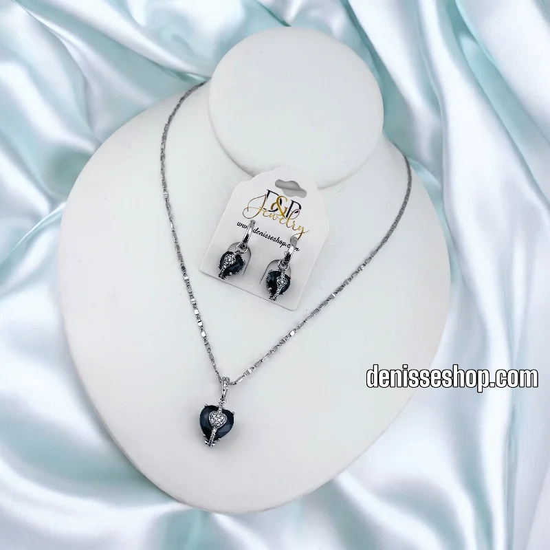 Gold Pendant Necklace for Stylish Women-FASHION SILVER BLACK HEART NECKLACE SET N228