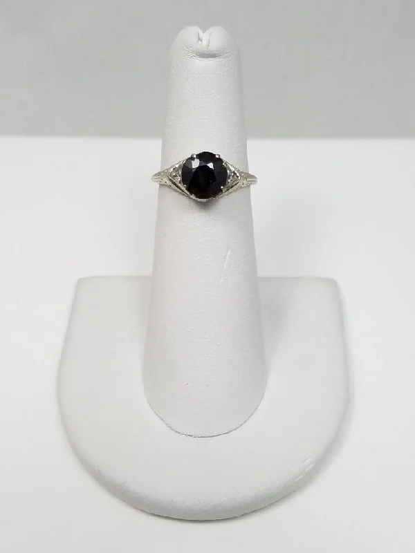 Luxury Ring for Elegant Fashion-Fine 1930's Art Deco 18k White Gold Natural Garnet Diamond Ring