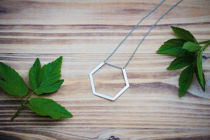 Unique Charm Necklace for Stylish Women-Hanging Hexagon Necklace