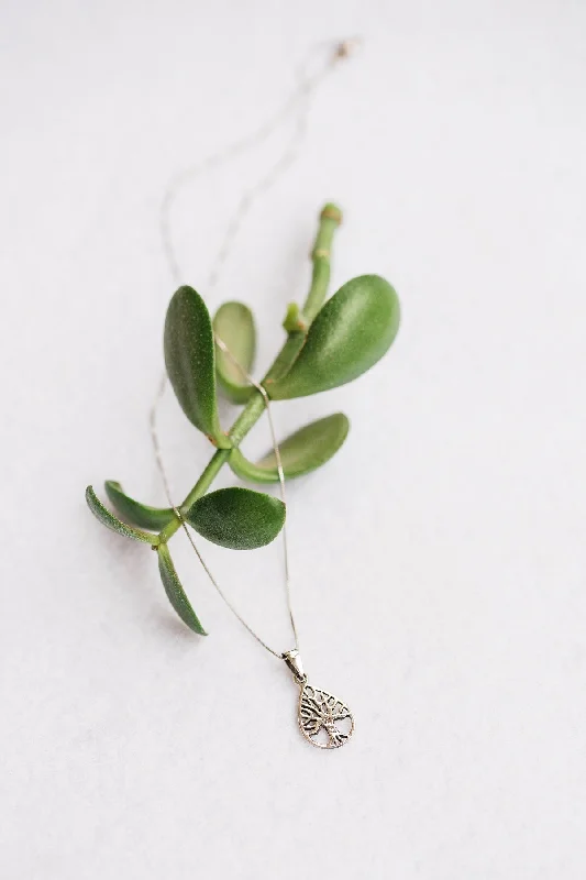 Simple Pearl Necklace for Casual Looks-Petite Tree Pendant Necklace