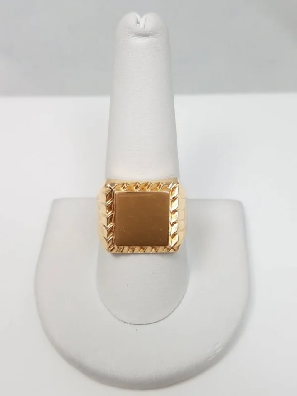 Elegant Diamond Wedding Ring-New 18k Yellow Gold Signet Ring