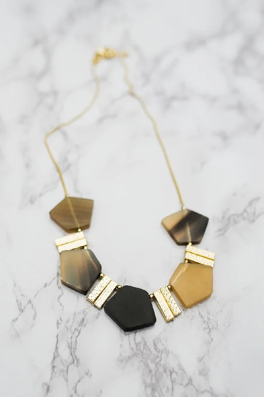 Simple Chain Necklace for Day-to-Day Look-Wayfarer Necklace