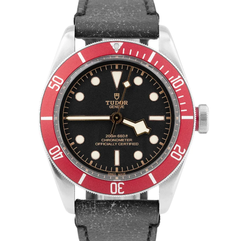 Trendy Watches for Young Men and Women-Tudor Black Bay Heritage 79230 R Stainless Steel Red 41mm Automatic Watch BOX