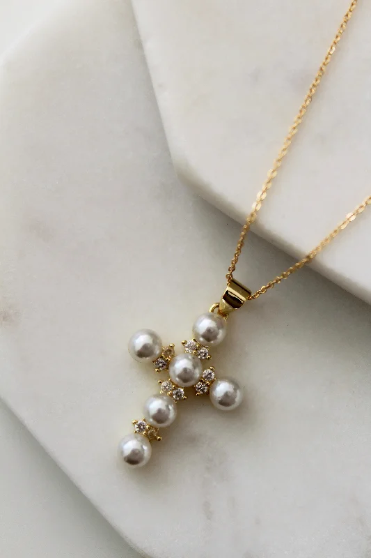 Bold Chunky Necklace for Bold Fashion-White Pearl Cross