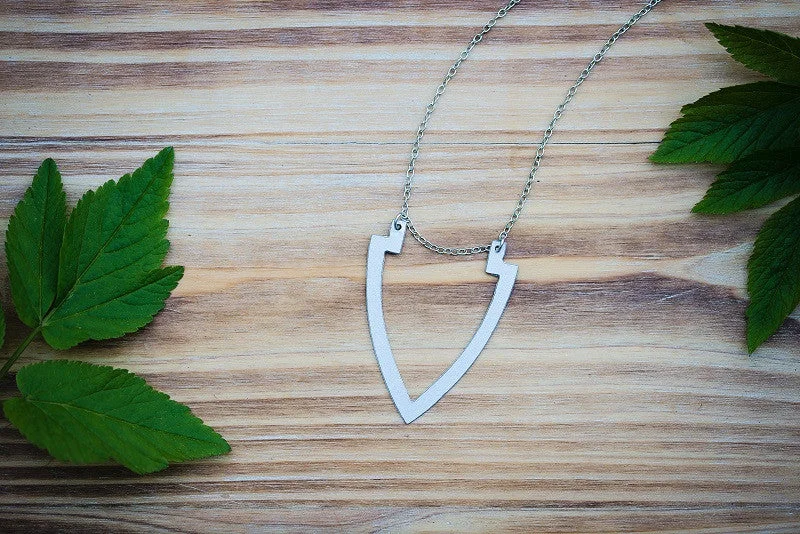 Layered Necklace for Trendy Looks-Arrowhead Necklace Silver